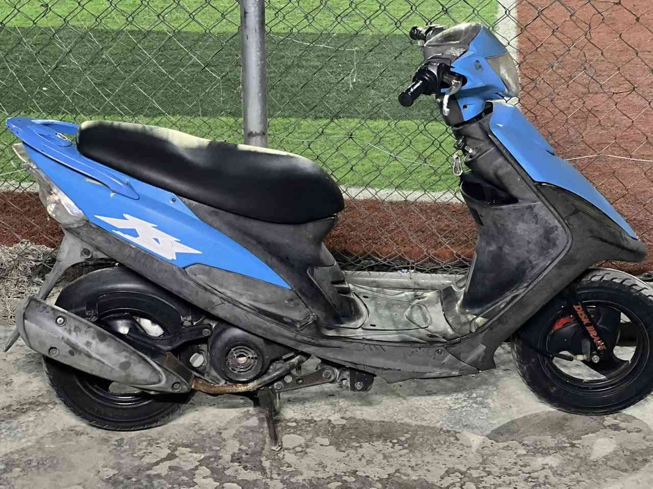 عدلة بلاديه كفاله عامة جيب فيتر وتعال افحص مكاني بغداد سعره 1100     *********** 
ملاحضة بيها فطر بالكفر الامامي فقط  موضوح بصوره كلشي
