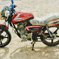 دراجة • موديل ٢٠١٢ • نظيفة