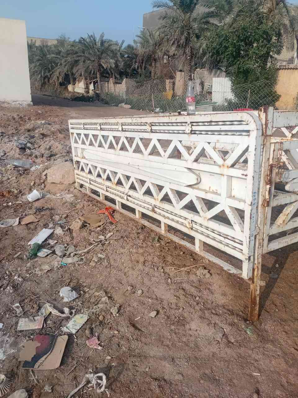 محجر نثيه  للبيع السعر 200 و بي مجال العنوان بصره شط العرب *********** واتساب
