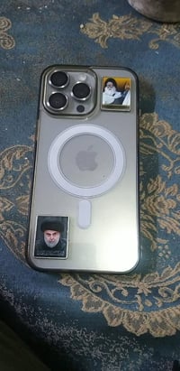 ‏سلام عليكم عندي جهاز ￼ 15 Pro ماكس ما بدي به أي شيء فقط الشاشة بين نق...