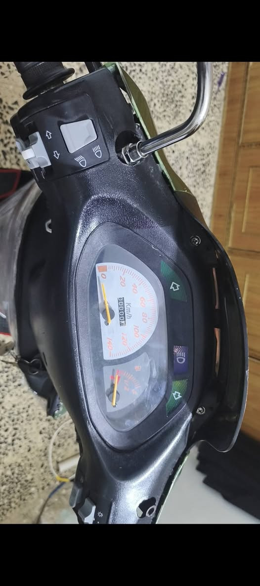 سلام عليكم 
دراجه فراشه فحل للبيع 140
كهربائيات شغاله كلشي يشتغل بيها دراجه مفتوحه 
#السعر 425وبيها مجال    ***********
