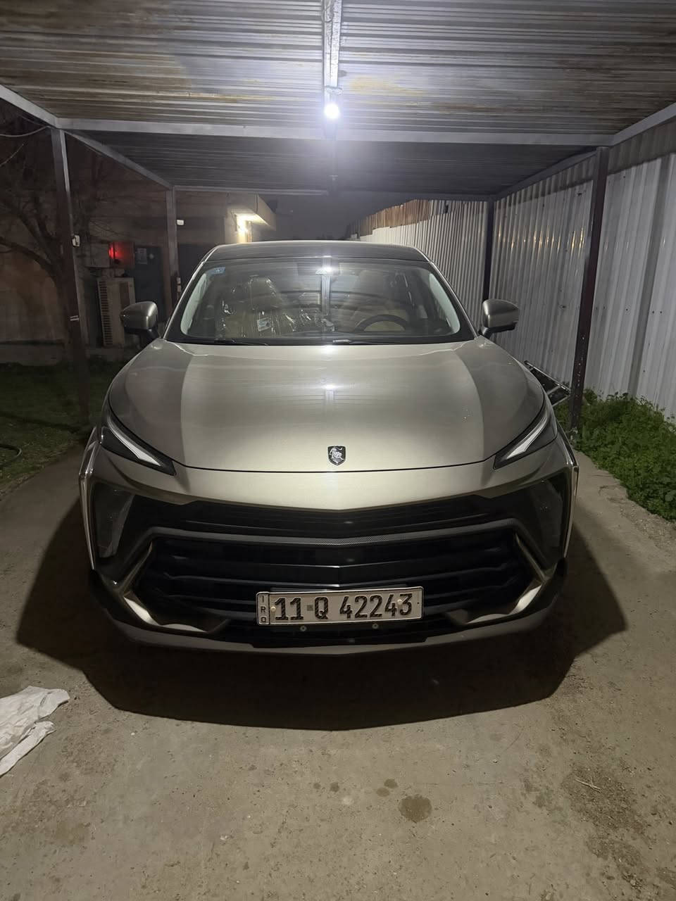 T5HEV فول موصفات
مديل 2024 
ماشيه 23
ضمان الشركه على المحرك والكير والكهرباء بعد خمس سنوات يخلص 
السعر 28ملون وربع وبي مجال الرقم ***********
العنوان بغداد الكاظمية
