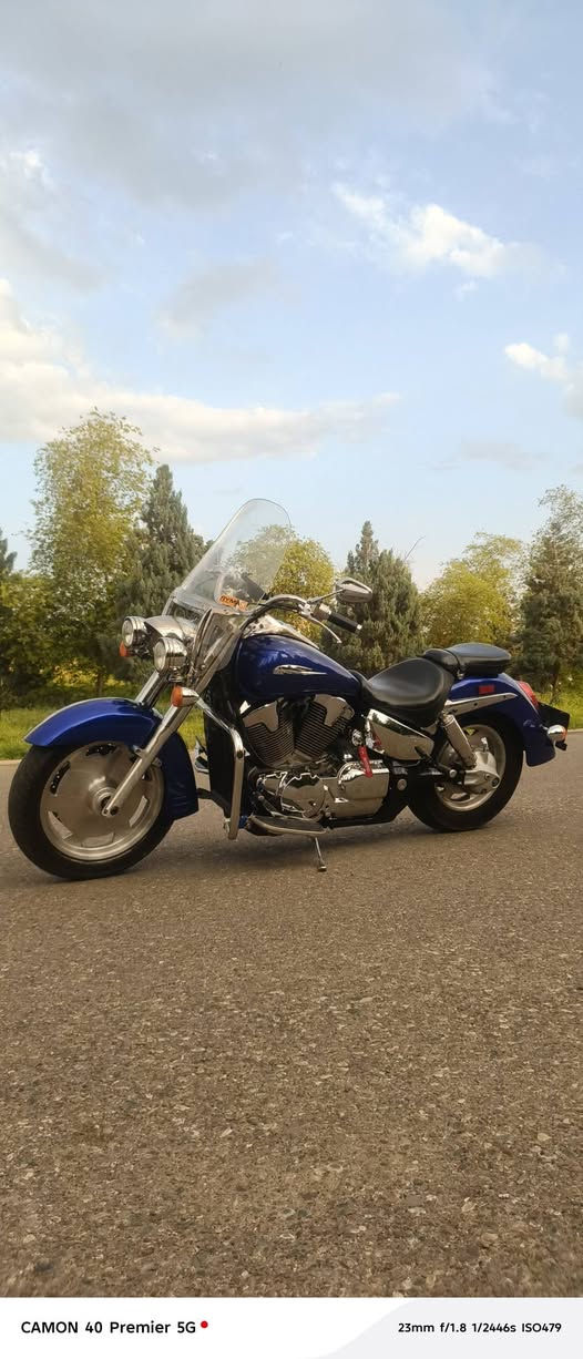 هوندا vtx1300
موديل 2006
دراجة كلين بدون حادث بدون صبغ 
دراجة نضيف مكفول تاير لل تاير 
محرك كبس
بي درع
بي جامة امامية بلادي
صالنسا Vance Hines 
بي بلاجكتور اصلي 
صفاحي نيكل
مكان دراجة اربيل 
سعر 38 ورقه بي مجال بسيط 
*********** واتساب موجود
