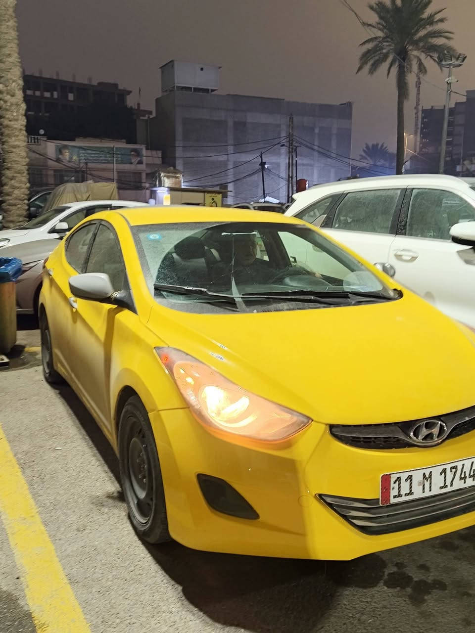 سلام عليكم سياره النتره موديل 13 سياره وارد مريكي حادثهى بنيد بدل كير ومكينه الغود خير من الله مكينه 1800 دوش دواخل جديده تخم تاير جديد تبريد ثلج السياره مصفره هيئه وغرمات سنويه 30 رقم بغداد السعر 107 وبيها مجال الستفسار ***********
