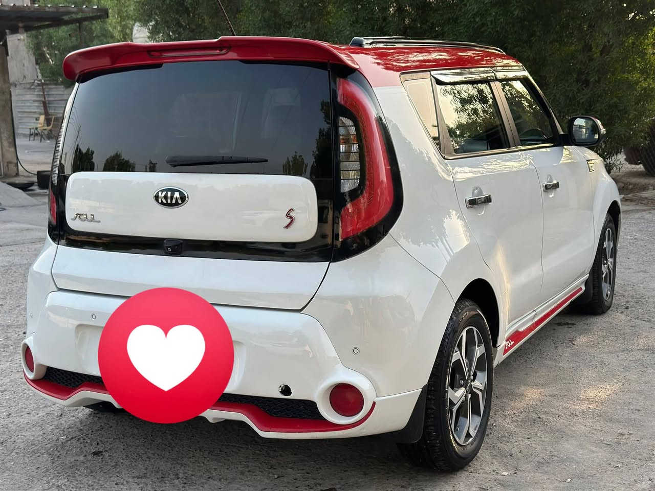 صول 2015 ...خليجي مكينه 2000 دوش رقم اربيل بسمي ..سنويه لل30  مواصفاتها فول عدا بصمه  
جلد كشن كهرباء 
شاشه كامرا
حساس خلفي 
مرايه شفط 
ترحيب دوسه ليزريه 
تحكم كامل 
لايت لد بكد لايت لد 
تو كلر بلاد 
السعر 132 بيها مجال .....مكان السياره محافظة الديوانية 
***********..... .
