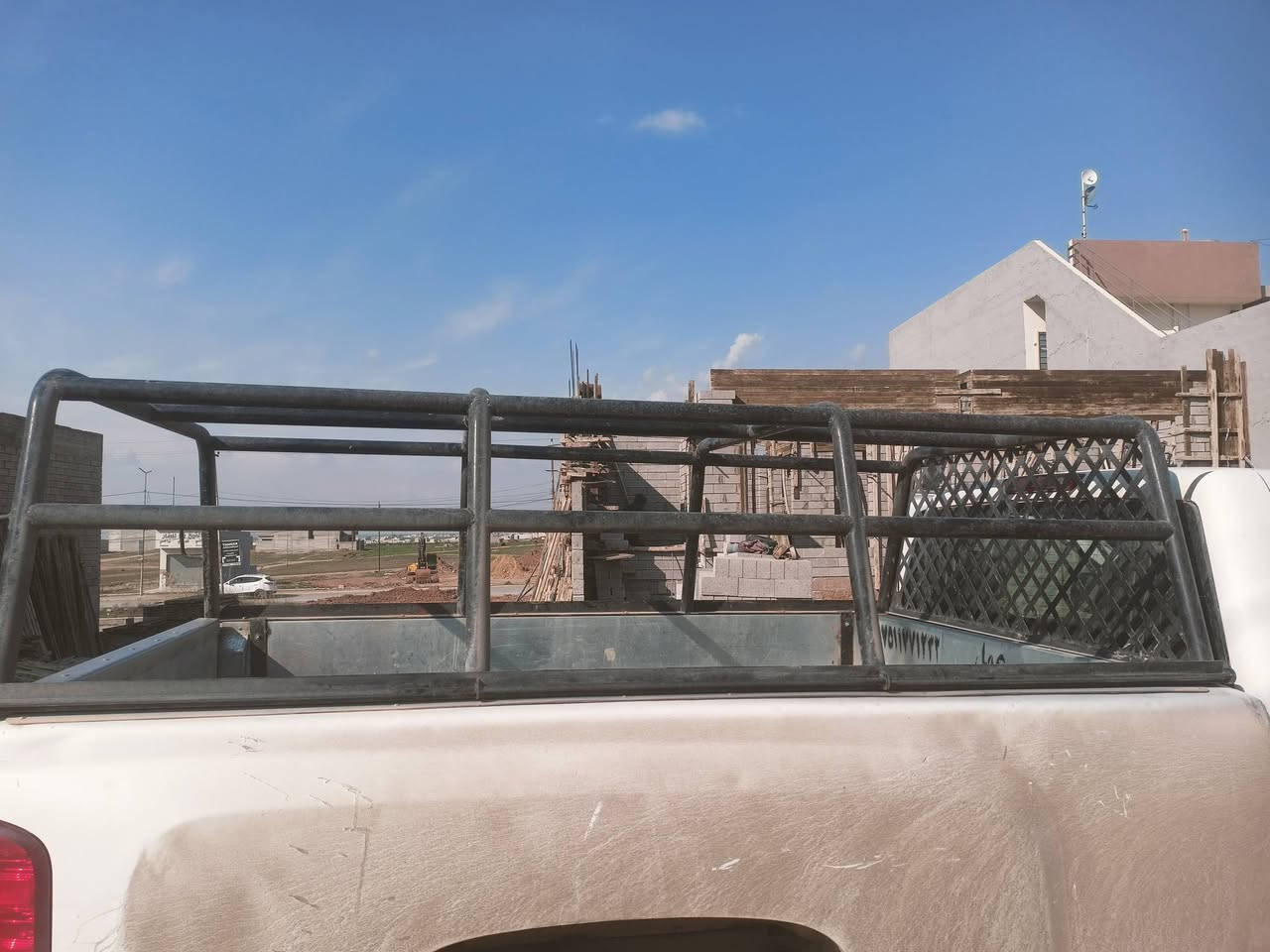 السلام عليكم محجل للبيع ***********
