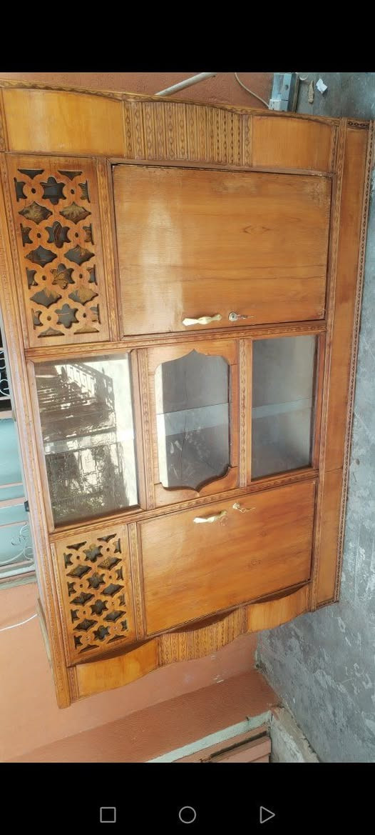 السلام عليكم كنتور ٣بوب صاج حطاطة السعر ١٤٠ وبي مجال قليل
بوفية صاج حطاطة الطول متر و٨٠ السعر ١٢٥ وبي مجال قليل للاستفسار خاص اوالاتصال على الارقام التالية ***********
*********** فلوجة قرية المختار
