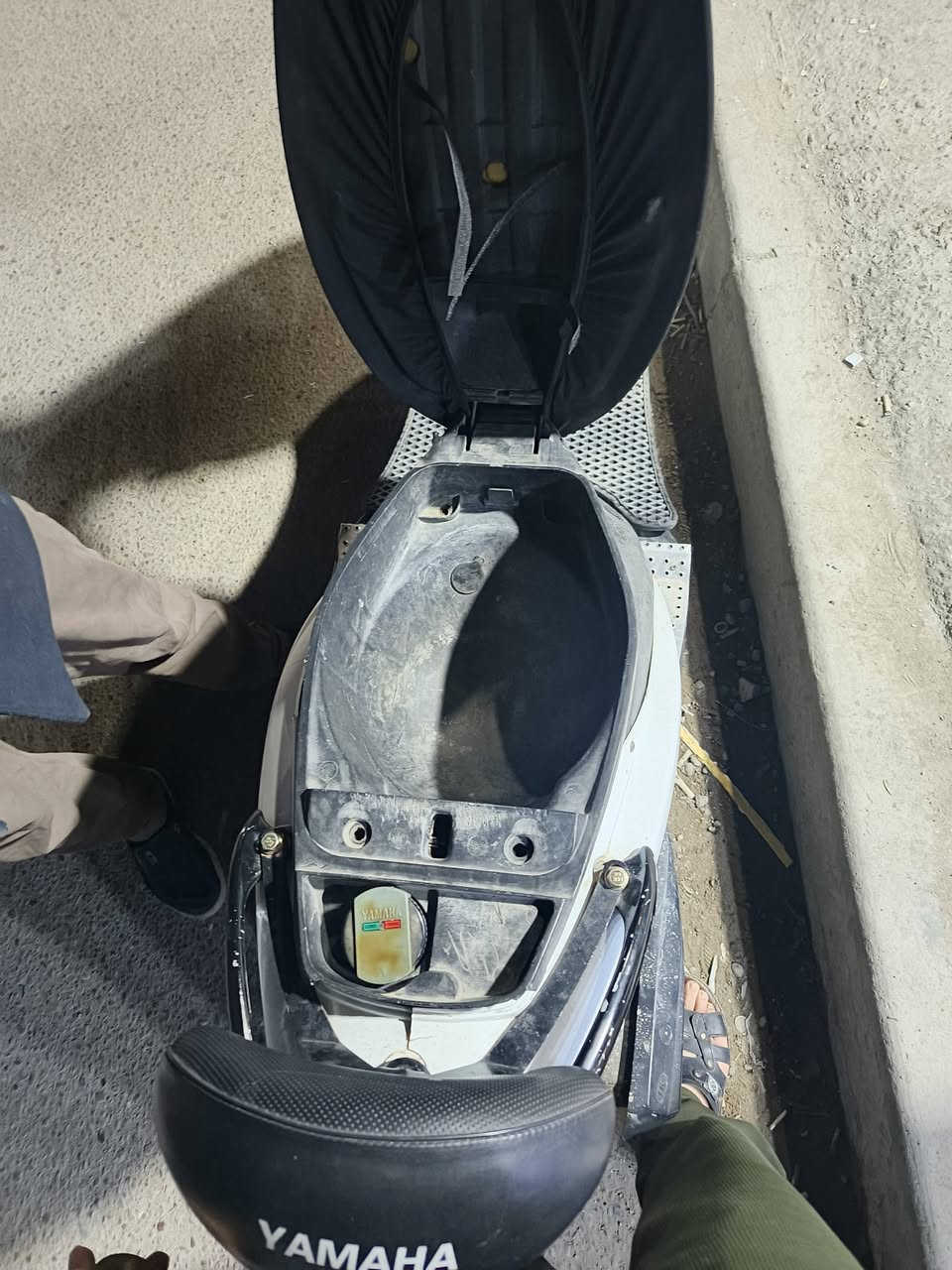 ماكس عدلة رمبه ضمان على المحرك  السعر ٦٠٠  مكاني الغزالية للتواصل واتساب ***********
الكهربائيات كلها شغاله عدى كيچ السرعه
