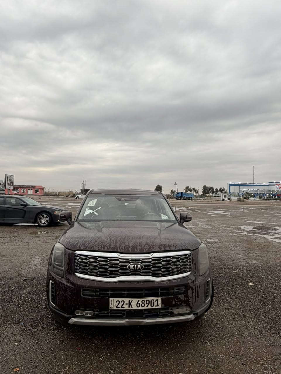 السلام عليكم 
كيا تولرايد موديل 2020 وارد أمريكي 
تبديل جاملغ وبنبد وصبغ باب صدر وجاملغ كلير 
رقم أربيل بسمي 
الاتصال/***********
عنوان بغداد الكرخ
