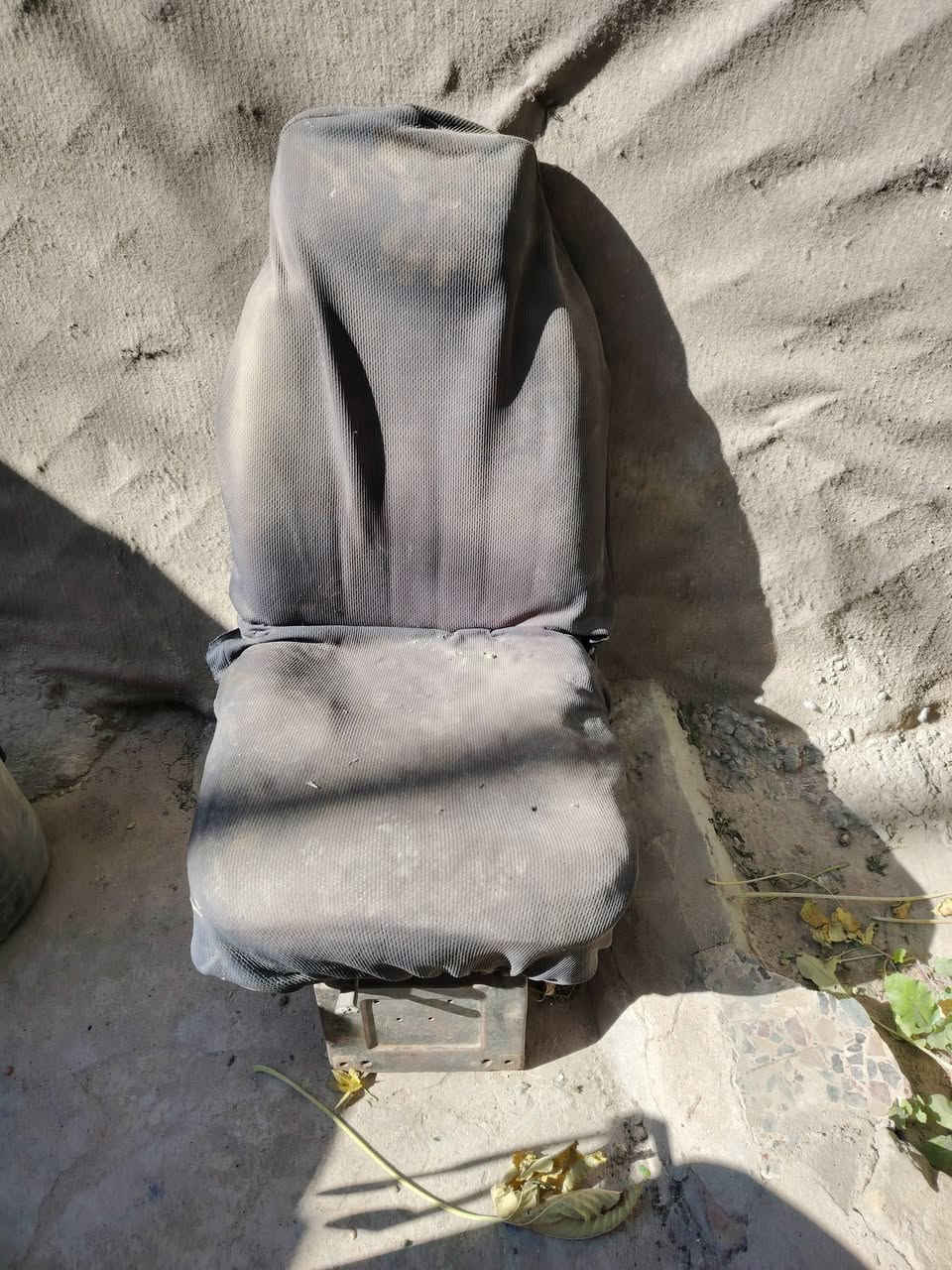 كشنات البي للبيع للاستفسار الاتصال على الرقم ***********
