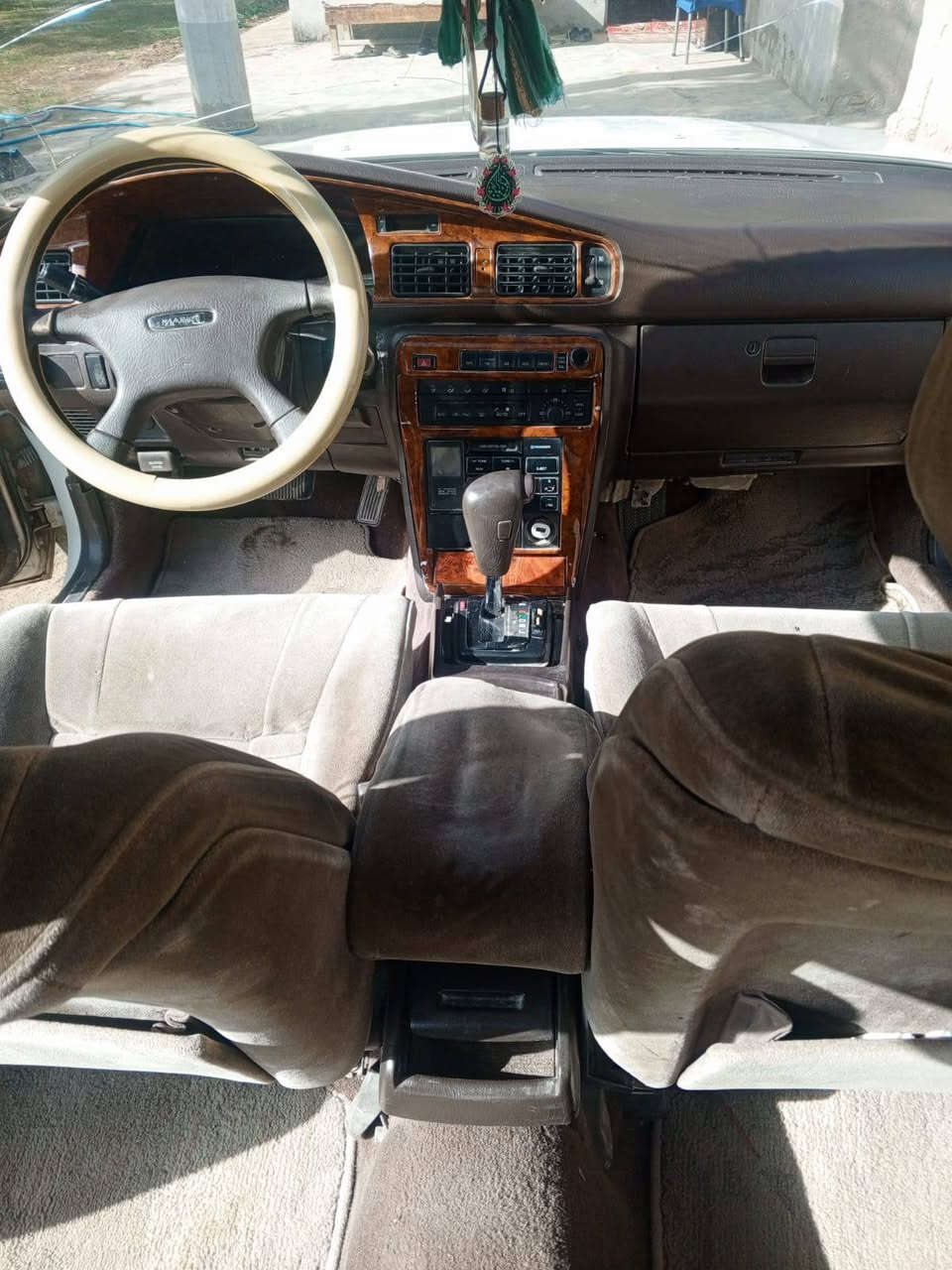 السلام عليكم مارك موديل 93 رقم بغداد تحويل مباشر السعر 48 والشراي يجي يگلب ويشوف المكان كربلاء طوريج
للاستفسار خاص او الاتصال ***********
