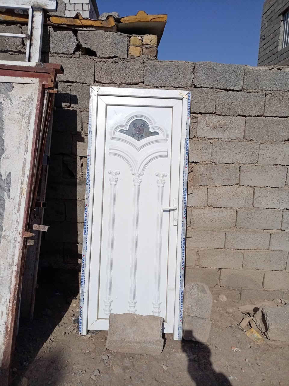 السلام عليكم
للبيع
شيلمان بلجيكي وايراني
ابواب شبابيك
زوايا
العنوان كوت شارع النفط قرب كهوة بيت الطين ***********
***********
