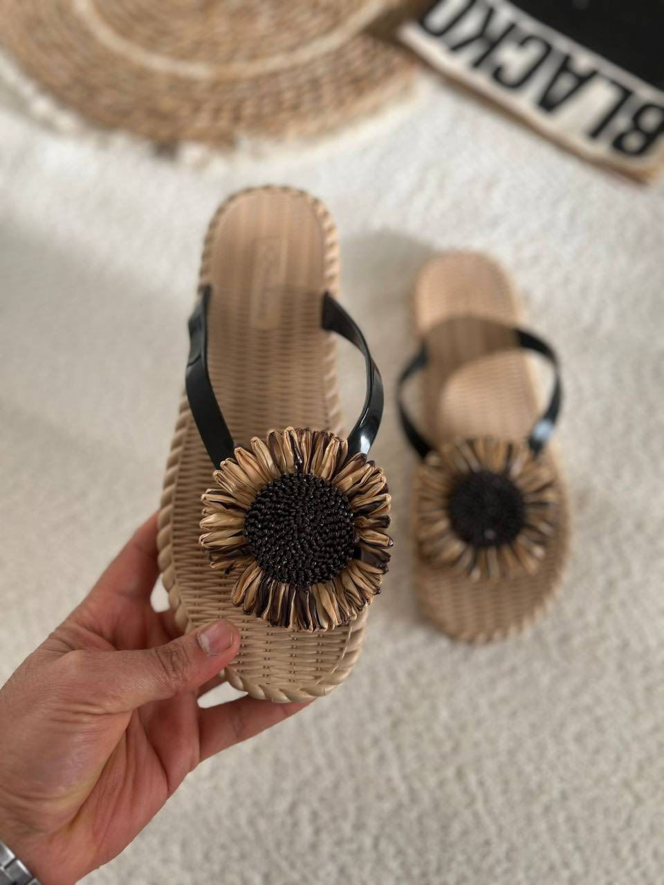 الموديلات الراقيه يمنه وبس 
باعوا الجمال ورقي 🫶🏻
قياس من 37 إلى 41 
كميه محدوده جداً 
🏃🏻‍♀️🏃🏻‍♀️🏃🏻‍♀️🏃🏻‍♀️🏃🏻‍♀️🏃🏻‍♀️
#اكسبلو


**إذا كنت صاحب هذا الإعلان وتريد حذفه لأي سبب، رجاءا أرسل رسالة إلى الدعم الفني**