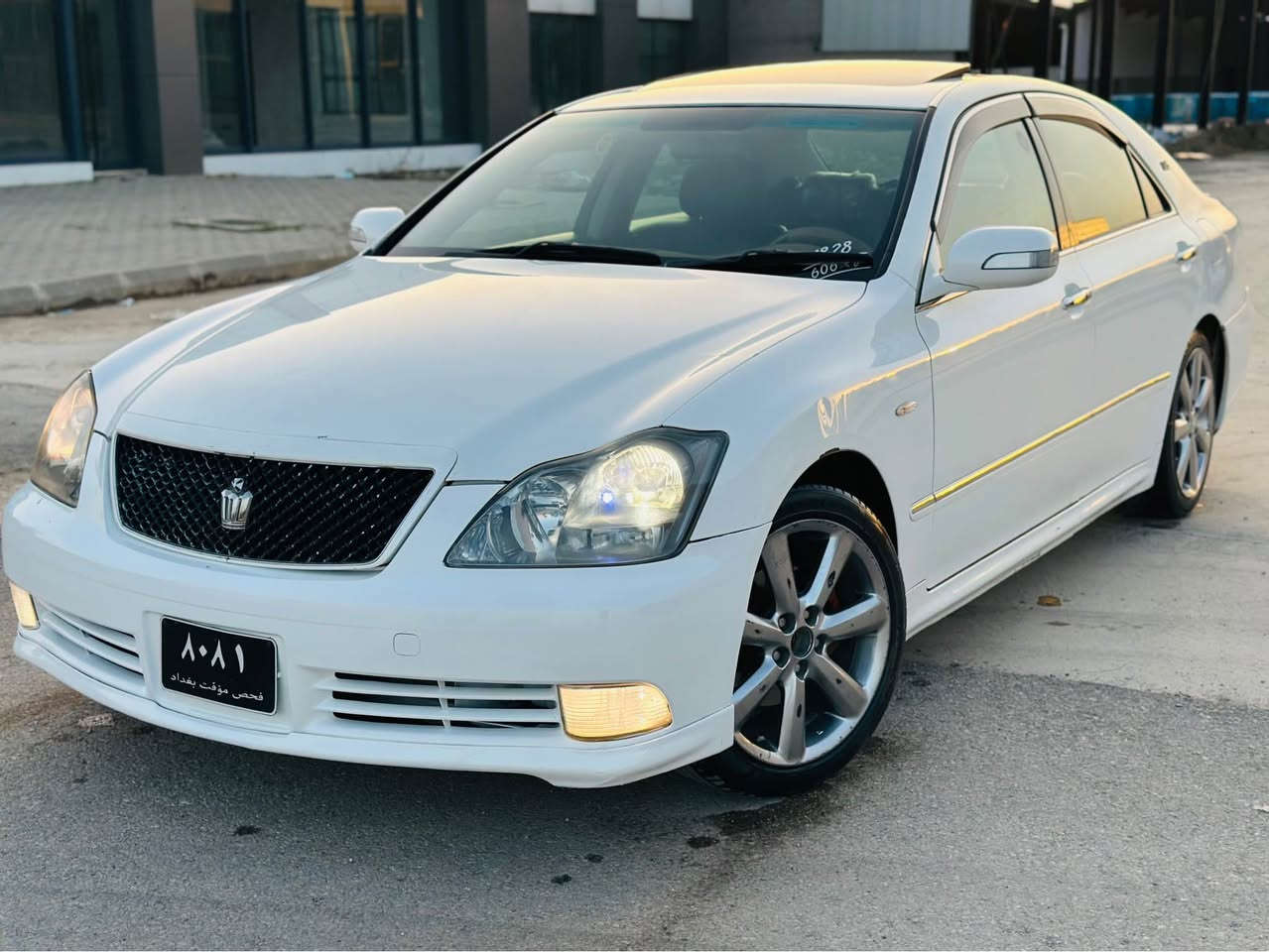 شاهانە موس موس 
٢٠٠٥ی قەپات مواسەفات 
١٨٠ بچوک بە بچوک دوو پارچەی بۆیاخی ئەوروپایە
سڵاید جلد هیتەر ئاوێنە ئیشارەت 
ویل دینگە بەگ لایت لێزەر 
دەبڵی سپۆرت بەرزوو نزم ئەکات 
بێ دەعم و لێدراو بێ قرچ
گێرو مەکینە شانسی کۆسەرە و کەڤەر گۆراو بە شەرت 
قفڵی٦٢ گەڵا 
*********** 
*********** Singapore
