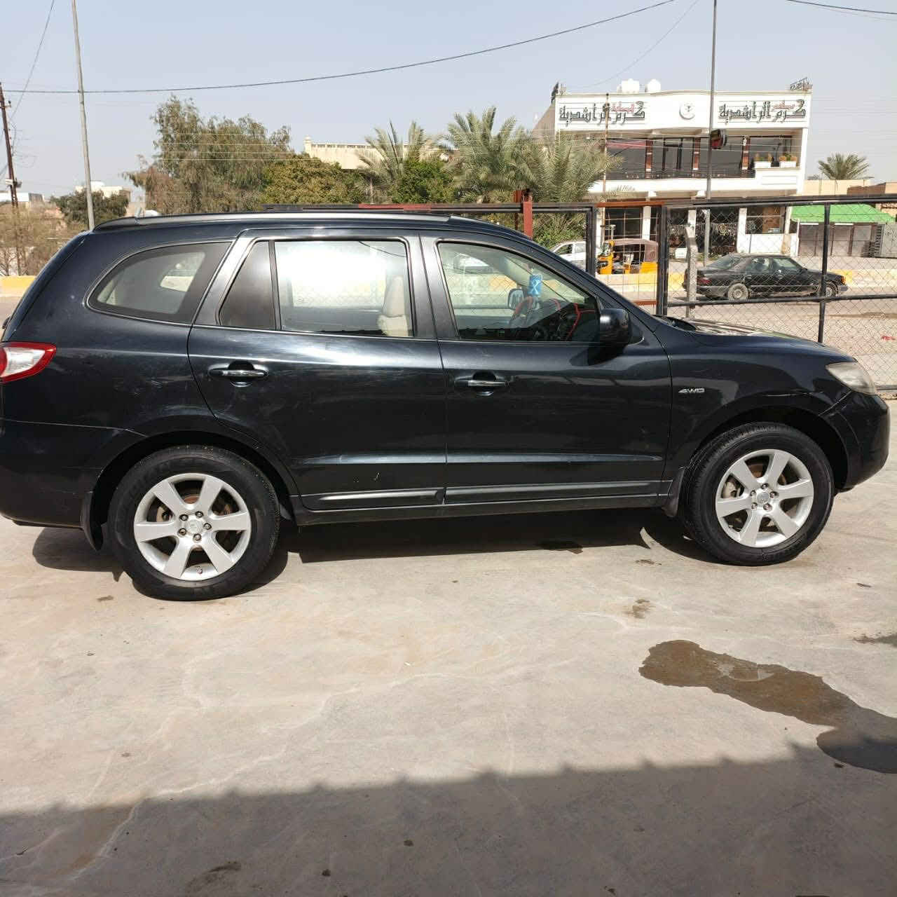 سنتافيا 2008 خليجي السيارة ما بيها اي قطعه صبغ السيارة كفاله عامه من الضربه و الصبغ و التبديل فقط بيها طخه جوة البك لايت موضحه في الصور و شخط في الجاملغ الامامي الايمن السيارة مكينه 6 سلندر ممشه السيارة 180 السيارة خير من الله عليها تخم تاير جديد و ما عايزها اي شي السعر 135 وبيها مجال بسيط 
رقم الهاتف *********** 
و متواجد خاص الرقم بي واتس اب
