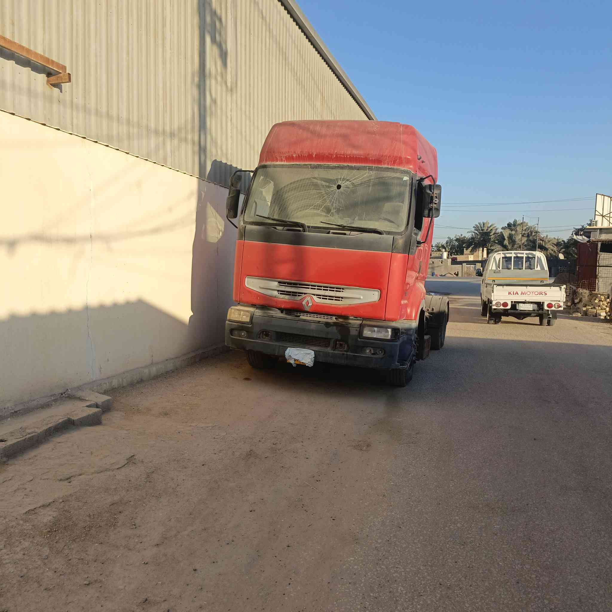 للبيع رينو مديل 2005شغاله مكفوله كفاله عامه رقم شمالي بدون امداور السعر 40 الستفسار ***********
