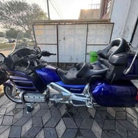 كولدن ونك حجم المحرك 1800 مديل 2002 وارد أمريكي دخول جديد بدون  حادث م...