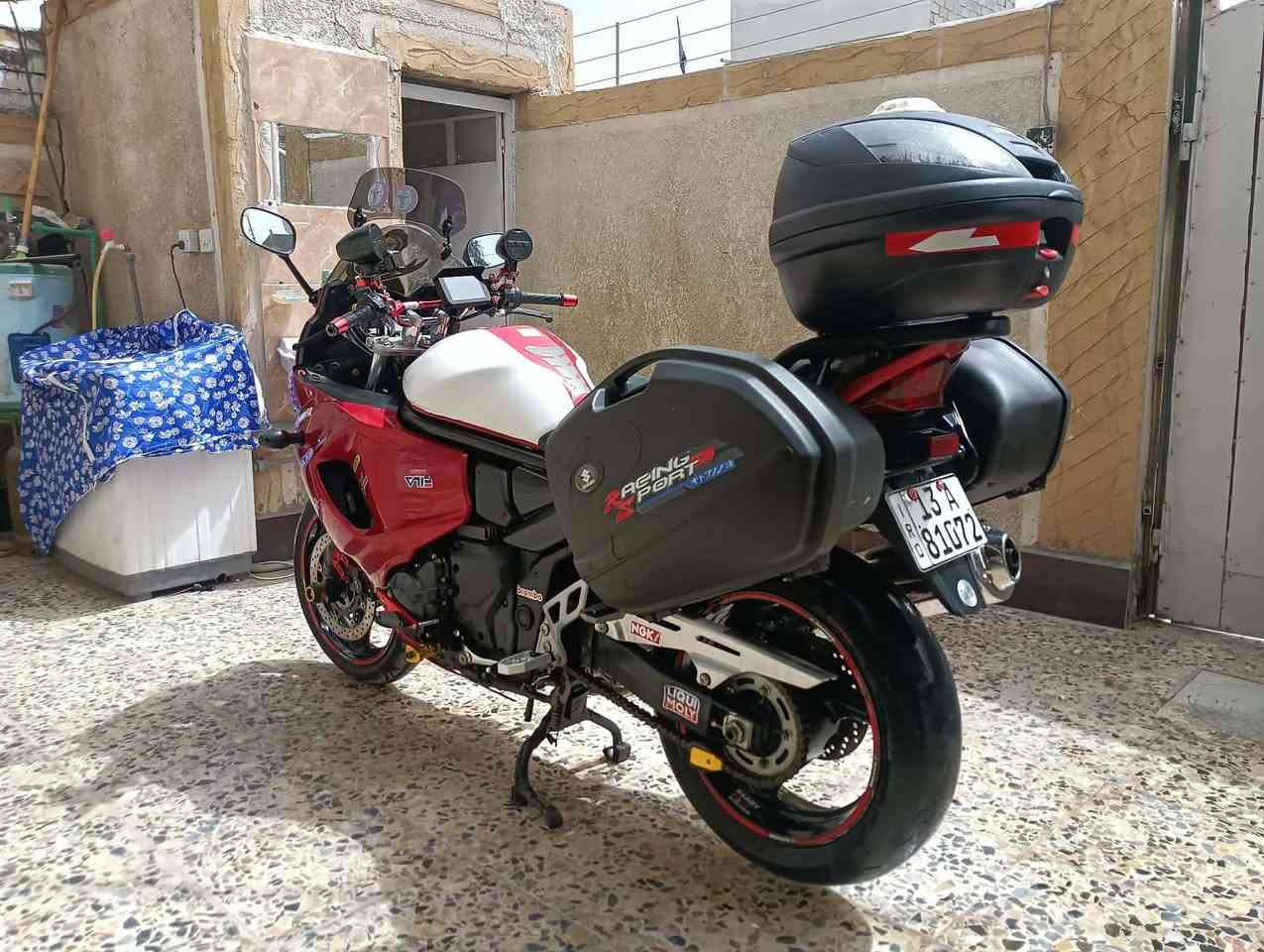 سازوكي GSX
رقم ميسان بسمي 
محرك 1250
موديل 16 
مكفولة من گير محرك
تزويد سلايدرات 
شاشه اصليه 
جهاز قياس ضغط الإطارات 
جنط اصليه 
لايت زنون 
ماء اصلي 
دهن ليكم ولي
السعر 45 بيها مجال 
العنوان بغداد 
***********
