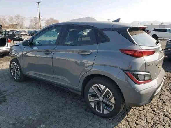 هونداي كونا كهرباء موديل 2023 بدون صبغ حت الدعاميه مالتهه بدون تبدين بدون ايرباك وياها شاحنة مال الشركة الاصلية ٣٢ امبير والشحنة تمشيك ٥٠٠ كيلو وبيها ٣ انضمة وبيها رادار توقف ذاتي كامرة خلفية دوارة اشاير بالمري نقطة عمياء السيارة مال بيت وجناي ومكاني بغداد الاعلام ***********
او ***********
