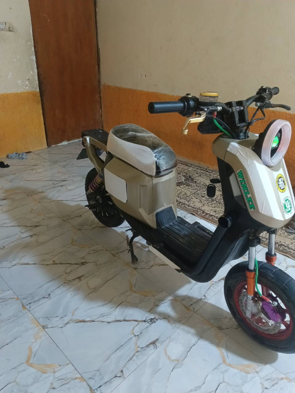 سلام عليكم دراجه شحن MERللبيع عقل ملف رياضي بطارياتها32جدد بكاني بصره زبير السعر 350 والله بيها مجال الستفسار***********
