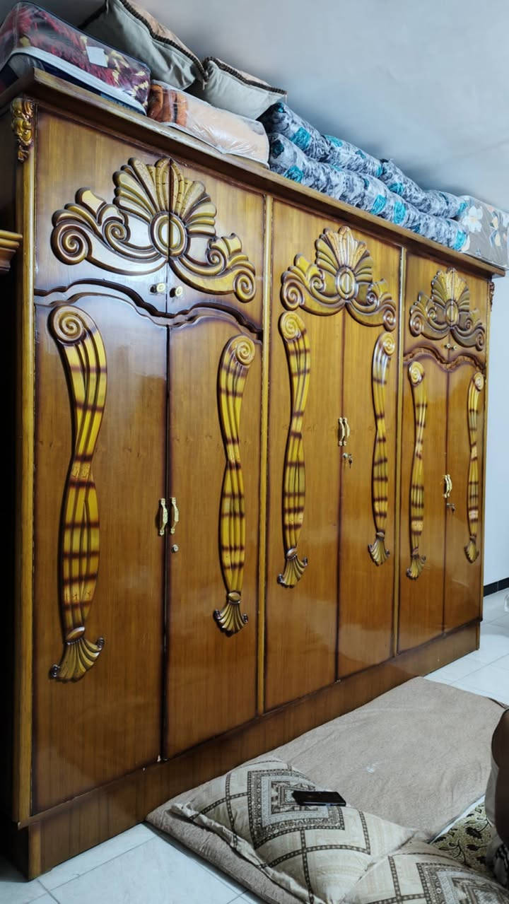 سلام عليكم
غرفة صاج
مكونة من 8 قطع
كنتور 6 ابواب
نضيفة كلش مثل الي بالصور واحلى
عنوانها حي الانصار
للاستفسار
*********** او على الماسنجر
