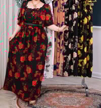 دشداشة رياضي • خامة كريشة • فري سايز ٩٥ كيلو