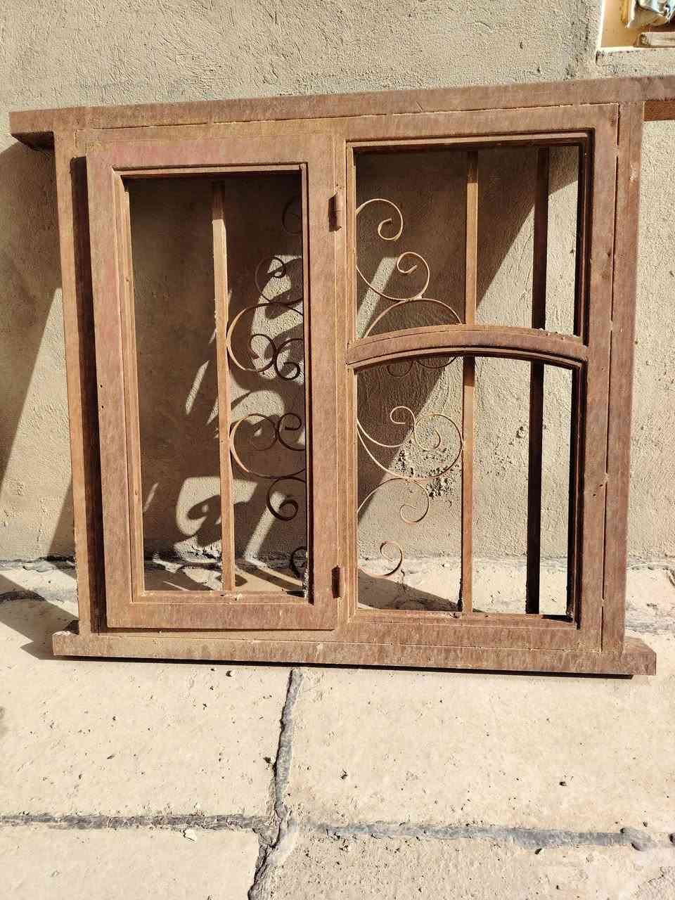 شبابيك عدد ٢ وبرج تسكام طول مترين وعرض متر ونص  وهاي ماعرف شنو🤣🤣


**إذا كنت صاحب هذا الإعلان وتريد حذفه لأي سبب، رجاءا أرسل رسالة إلى الدعم الفني**