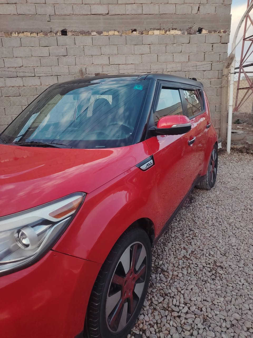 السلام عليكم صول موديل 2014 سيارة نظيفه ضررها قطعتين بس شويه الجاملغ وشويه بالبيد رقم بابل ومكاني بابل السعر 111 التواصل على هذا الرقم ***********
