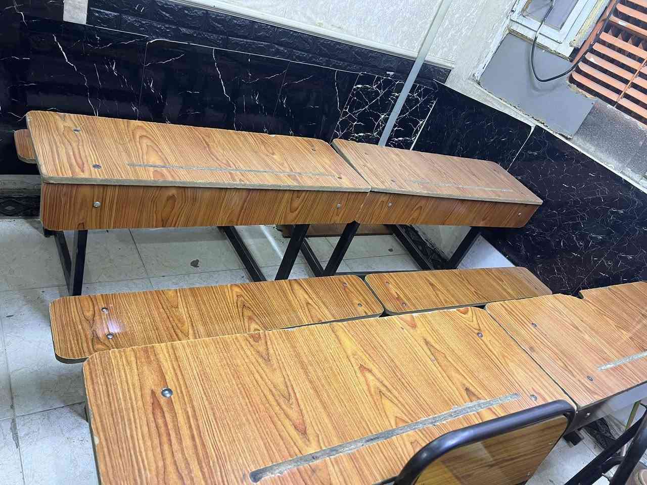 كراسي محاضرات ورحلات دراسية بحالة ممتازة للبيع مجموعة كراسي قاعات دراسية مريحة (مبطن + طاولة مدمجة) بالإضافة إلى رحلات خشبية مزدوجة قوية ومتينة.
الاستفسار مراسلة الصفحة او الاتصال على الرقم ***********
المكان بغداد حي اور
