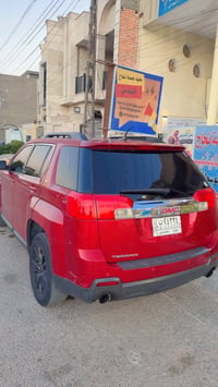 سيارة للبيع  GMC تيرونه  ٢٠١٣ سيارة كولشي بيها تمام ما عدا البصمة  بيه...