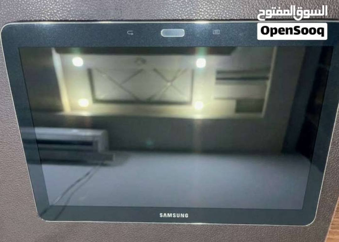 عندي هالايباد ب 75 وبيه مجال
Samsung Galaxy Note 10
 مناسب للدراسة، اليوتيوب، والتصفح جهاز عملي
 الشاشة: 10.1 
 الذاكرة: 16GB
 الرام: 3GB
 كاميرا: خلفية 8MP / أمامية 2MP
 يدعم كارت ميموري

 ملاحظات:

مابيه كارتونة
القلم بيه خلل (مايشتغل)

للتواصل 
All2049 تليكرام
***********
موقع كاظمية بغداد
