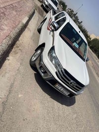بيكم مديل ٢٠١٦ كاز ناصي مكينه جديده بيها فقط تبديل بنيد اصلي نفس اللون...