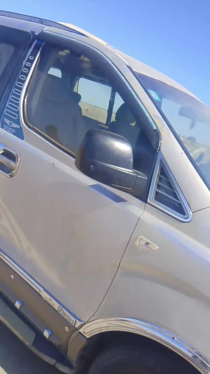 السلام عليكم ستاركس 2009 للبيع مفتوح محور مسكر كير عادي سياره كفاله بس هذا المؤشر بل تكمه الفوك الباب رقمي رقمها بصره انجليزي مداور ثاني يوم مكان السياره الديوانيه الشنافيه قرب عبد الله ابو نجم سعر السياره 135 وبيها مجال الهاتف ***********
