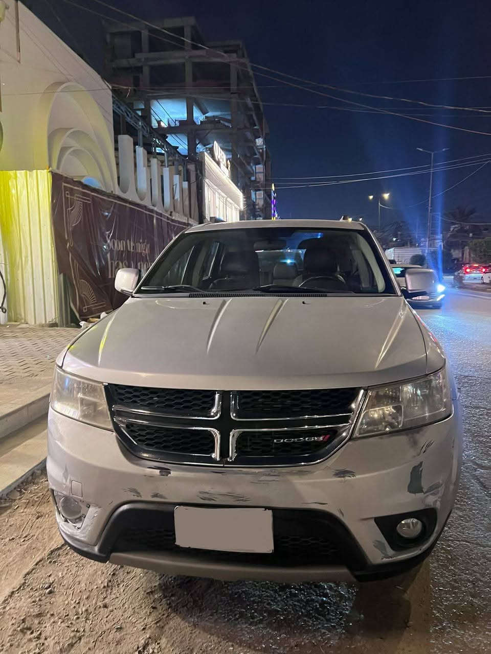 اللي يدور سيارة عائلية 7 راكب وبسعر مناسب
جورني موديل 2011
رقمها بغداد الماني 
مكينتها 2400
تبريد قطعتين 
7 راكب 
ماشية 115
بيع فقط  
مكان السيارة بغداد
للاستفسار ***********
***********

السعر: 100  وبيها مجال مستعجل اخوان للبيعه
