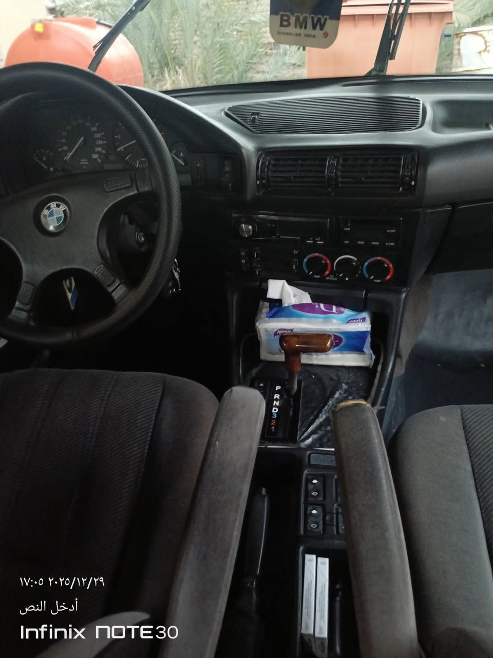 السلام عليكم
بي ام موديل 91
525 مسكر
بجم عريض
سلايت
4ابواب كهرباء
مكينه كير كفاله
تبريد ثلج
مكينه كير كفاله لاتنقيص ولابخار
صبغ عام جماليه
السياره بلاديه
نقصها فقط حداديه
عليها غرامه 5 اوراق ينزل من السعر
السعر 73 وبيها مجال 
 ***********
