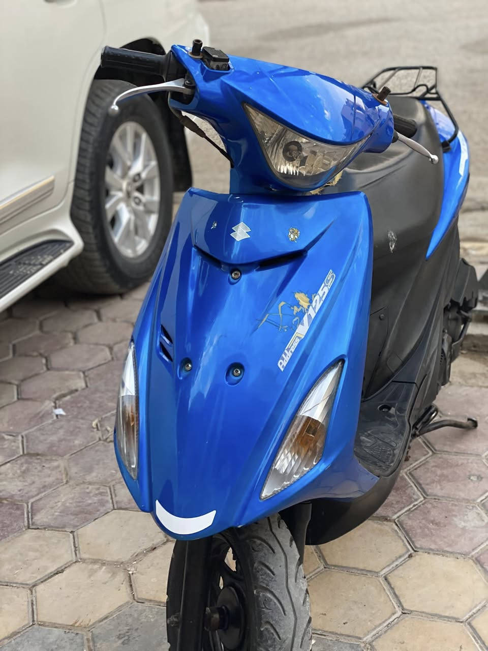 السلام عليكم حبايب كلبي 
ادرس حديث للبيع 
الدراجه كفاله عامه
***********
975وبيهه مجال للشراي فقط
