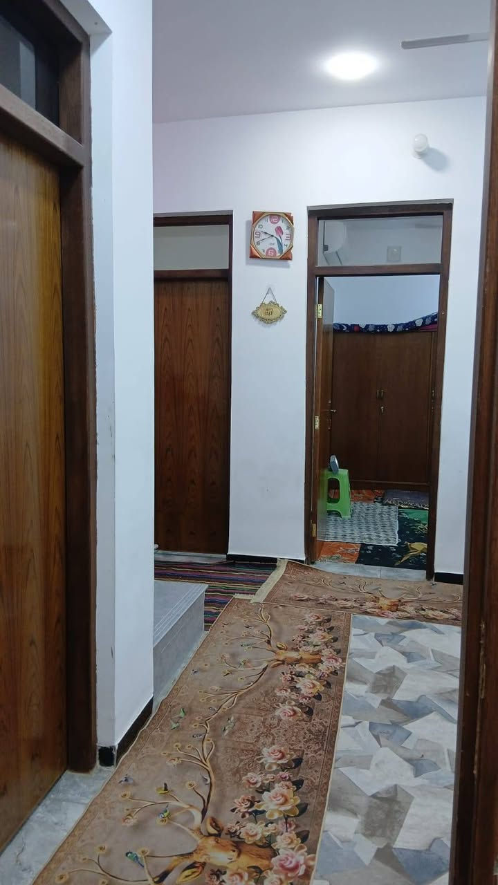 سلام عليكم بيت  للبيع بناء جديد في التاجي منطقة ابو عظام طابقين الاول كامل وطابق الثاني نقص بي جص وبورك  مساحتة  150   نزال 10ونص والواجهية 14 ونص
طابو زراعي مستند 25 
للمعلومات اتصال ع رقم
***********
