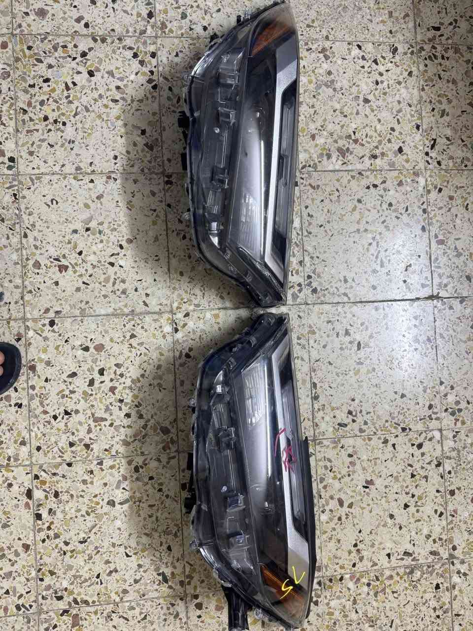 السلام عليكم رجعت توفرت لايتات راف فور اصلية امريكية 8 خطوط و 6 خطوط مكاني بغداد ارجع وكرر اصلي مختوم تيوتا يعني لايصير اصفر ولا تحترك العدسة للاستفسار خاص وشكراً


**إذا كنت صاحب هذا الإعلان وتريد حذفه لأي سبب، رجاءا أرسل رسالة إلى الدعم الفني**