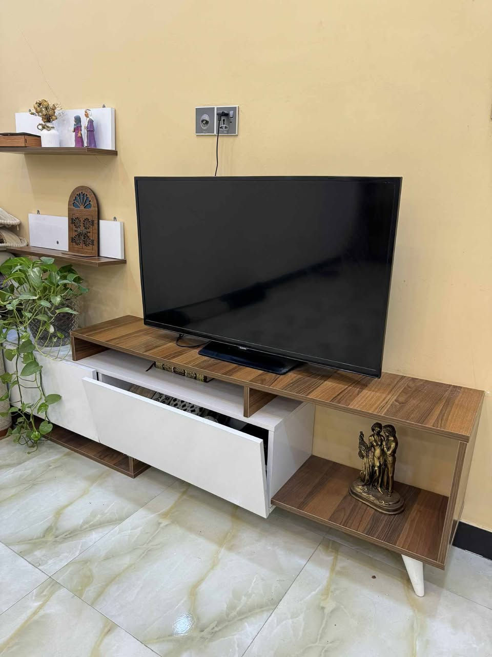 للبيع ميز ب٧٥


**إذا كنت صاحب هذا الإعلان وتريد حذفه لأي سبب، رجاءا أرسل رسالة إلى الدعم الفني**