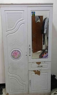 للبيع اثنينهن ب  100 ألف رقم الهاتف 07808757884  بيه واتساب