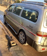 ستاركس ٢٠٠٥ • ١١ راكب • واسط أجرة