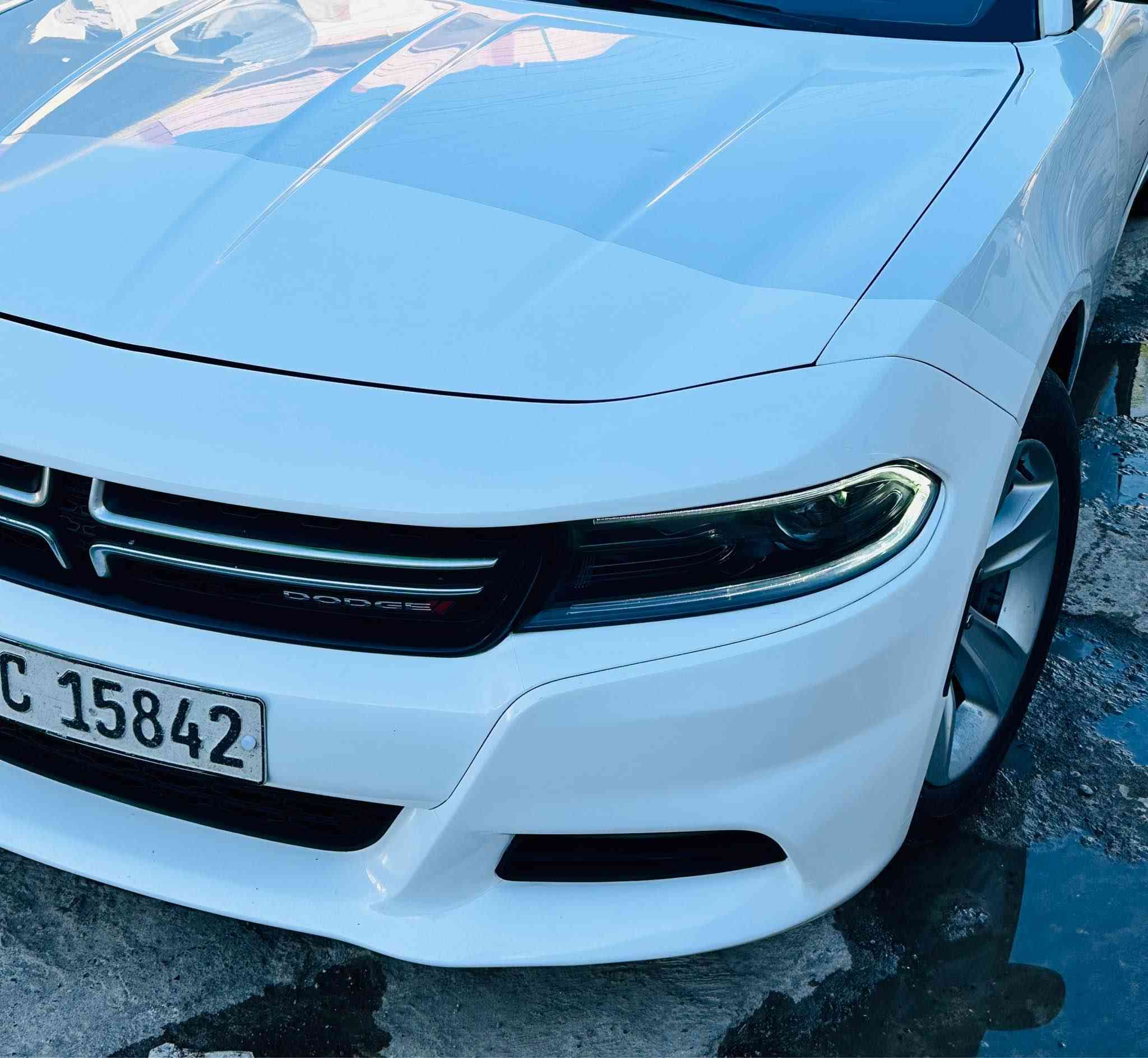 السلام عليكم 
دوج جارجر للبيع موديل 2016 
مواصفات عاديه ماشيه 380mi
السياره داخله كلين وبالعراق صار بيها حادث والسونار مرفق بالمنشور . كير ومكينه بحالة ممتازة عليها تخم تايرات جديد وحداديه السياره ممتازه السياره رقم شمالي وباسم صاحبها 
مكان السياره موصل التواصل مع صاحب السياره 
***********
السعر 175$ وبيها مجال للطيبين موصل, نينوى
