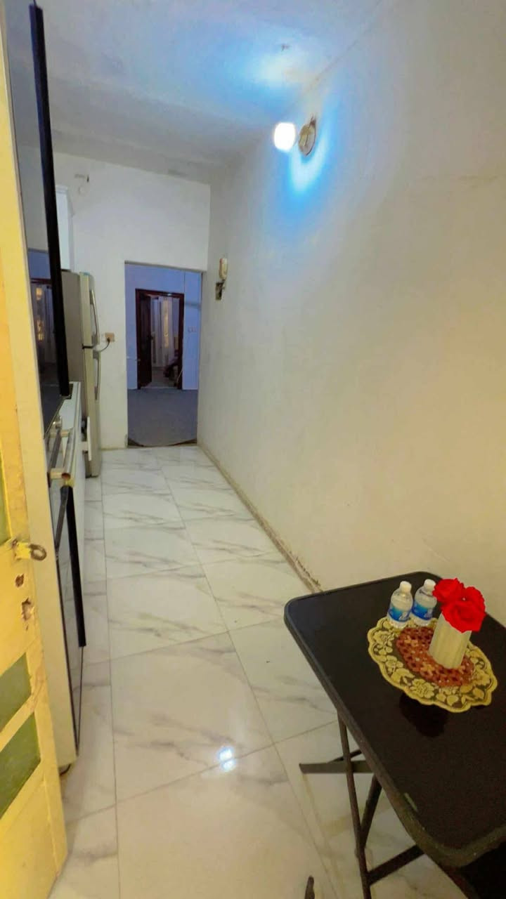 📢📢 بيت بلديه للبيع بحي ميسان منطقه 24 
💵💵سعر 39 مليون وبي مجال 

📐 المساحه 100 متر بي غرفه وصاله واستقبال ومطبخ وحمامات 

✨ البيت معاملته كامله باقي تقدير الجنه فقط 

📍 العنوان النجف حي ميسان منطقه 24 شارع شريط بفرع المتنزه 

☎️ للاستفسار مراسله الخاص او على الرقم الاتي

 ***********  واتساب فقط
