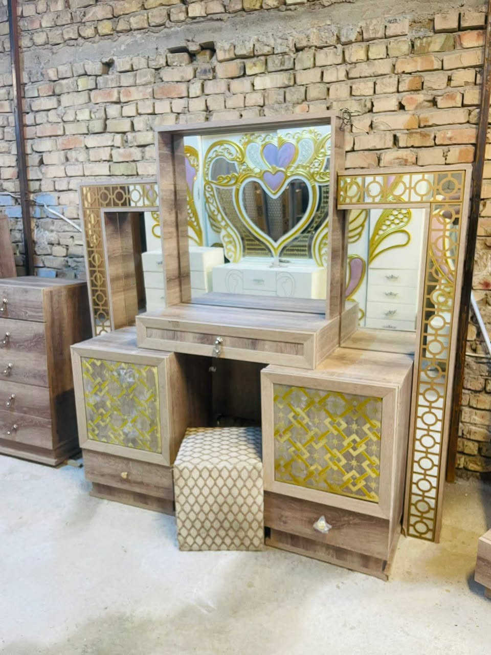 غرفه تركي مستعمل ماركه اصليه 
واصله شد ونقل داخل بغداد مجاني


**إذا كنت صاحب هذا الإعلان وتريد حذفه لأي سبب، رجاءا أرسل رسالة إلى الدعم الفني**