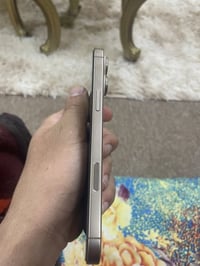 16 برو ماكس لا مبدل بي شي ولا مفتوح كارتونه ويا الجهاز شوفة عينك نضافت...