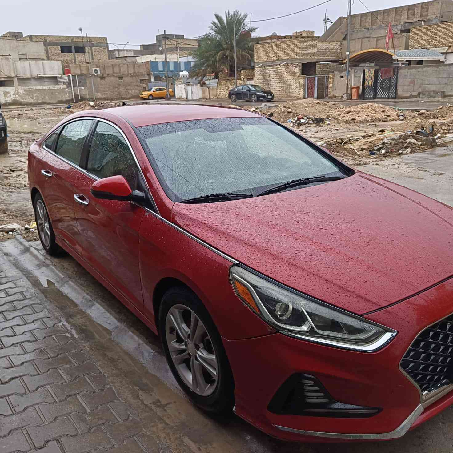 السلام عليكم
سوناتا 2018 وارد امريكي
سونار مرفق بالصور رقم قادسية انكليزي بأسمي مداور ثاني يوم مكينة 2400 بصمة تحكم
السعر 115 بيها مجال بسيط
***********
