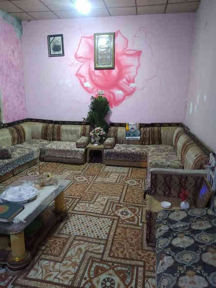 #اسعد_الله_اوقاتكم_بكل_خير⁉️👋🏼 

دار للبيع 

#مساحه 240

#جنس_العقار:: وقف سني مسجل و كامل 

#العنوان:: البصرة أبو الخصيب منطقة كوت ثويني 

#يحتوي على اربع شقق 
كل شقة غرف و ديوانيه 
مطبخ و حمام 

بي برج نت 
بناء بلوك 
شارع 8 م 
ماء كهرباء مدرسه نت كلشي قريب 

السعر 100 و بي مجال 
هاتف ☎️ ***********☎️
