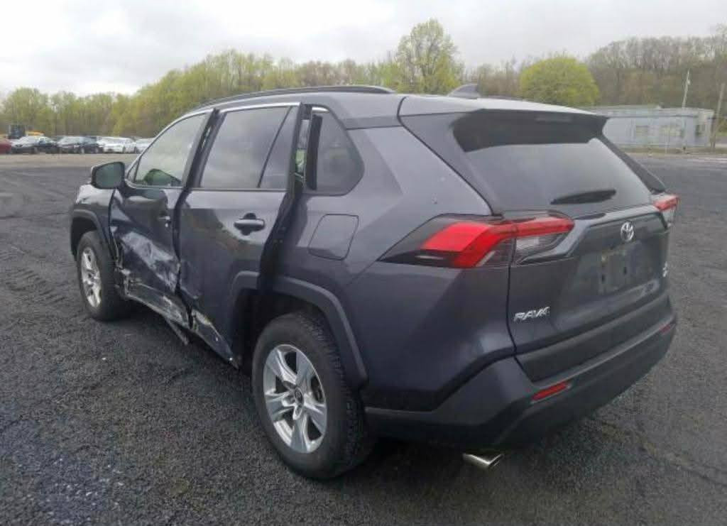 سيارة راف فور موديل 19 xle حادثه بابين رقم بغداد السعر 190  او مراوس براف فور هايبرد ***********
