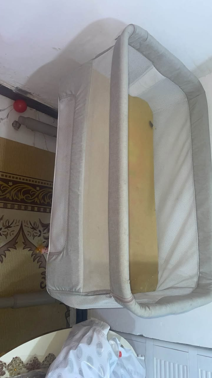 السلام عليكم سرير اطفال عدد2نضيف استخدام قليل العنوان الناصريه مركز***********

