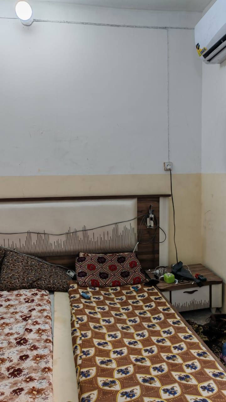 غرفه للبيع نضافه ٨٠ ٪ تركيه خشب ثخين مو خفيف ٨ قطع  بيع مستعجل السعر ٧٥٠ وبيها مجال قليل شراي راسل وتدلل مكانها نجف


**إذا كنت صاحب هذا الإعلان وتريد حذفه لأي سبب، رجاءا أرسل رسالة إلى الدعم الفني**